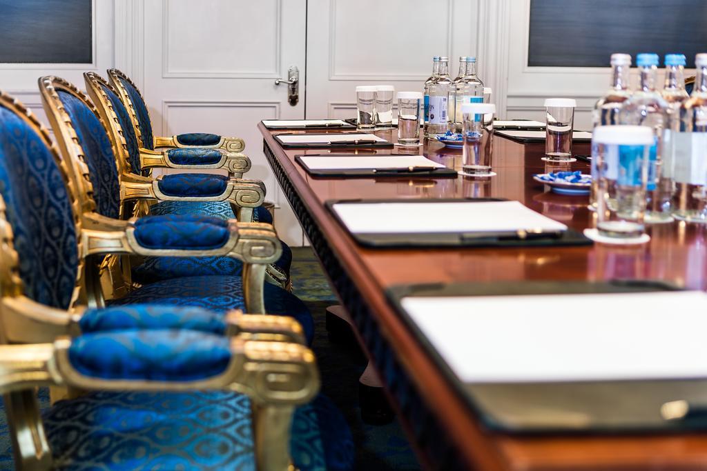 Bentley London Hotel Екстериор снимка